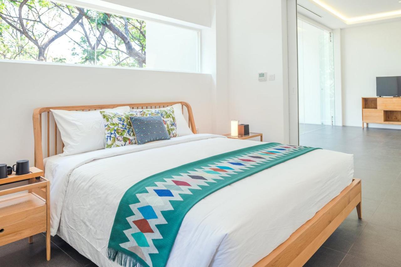 K Gallery Hotel Pasuruan Ngoại thất bức ảnh