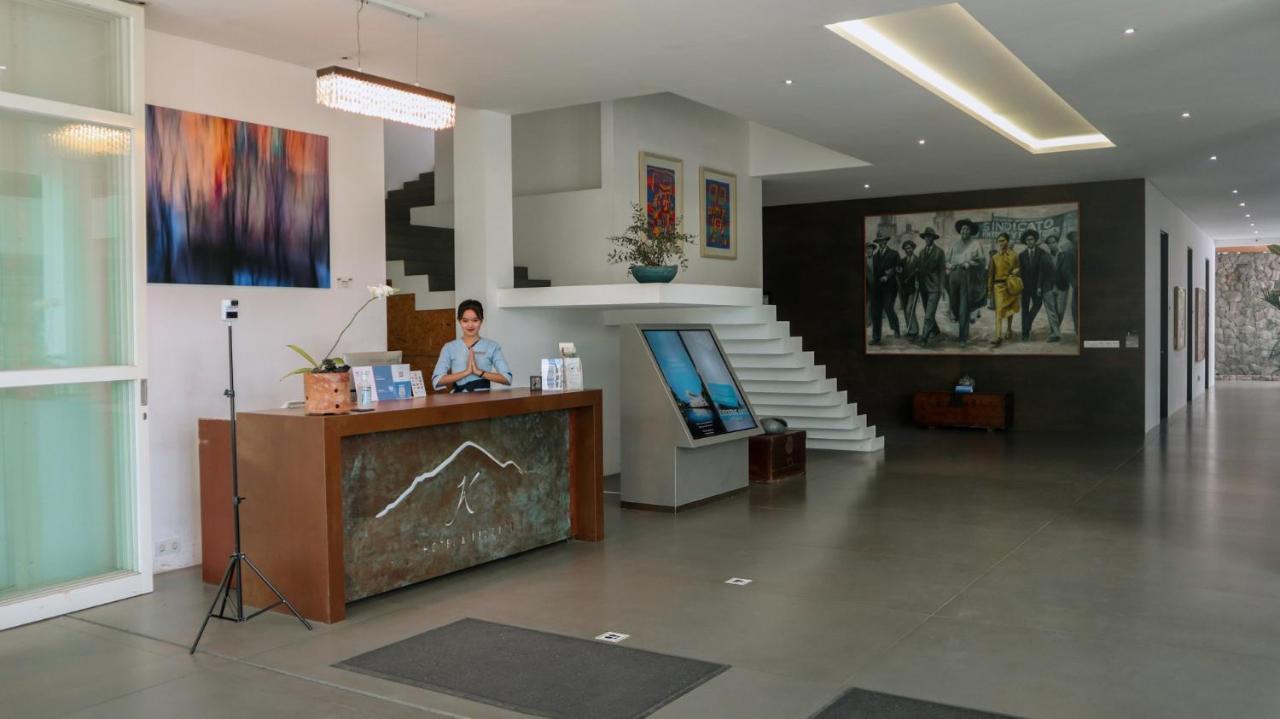 K Gallery Hotel Pasuruan Ngoại thất bức ảnh