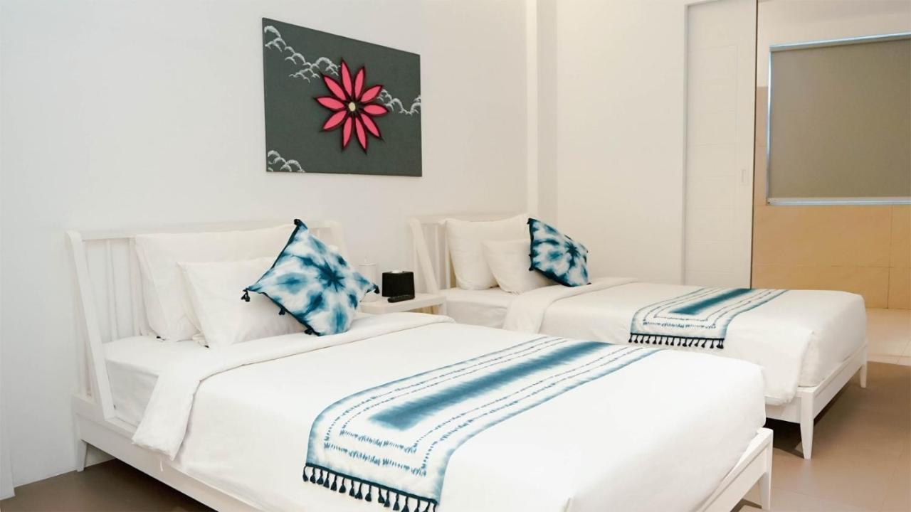 K Gallery Hotel Pasuruan Ngoại thất bức ảnh