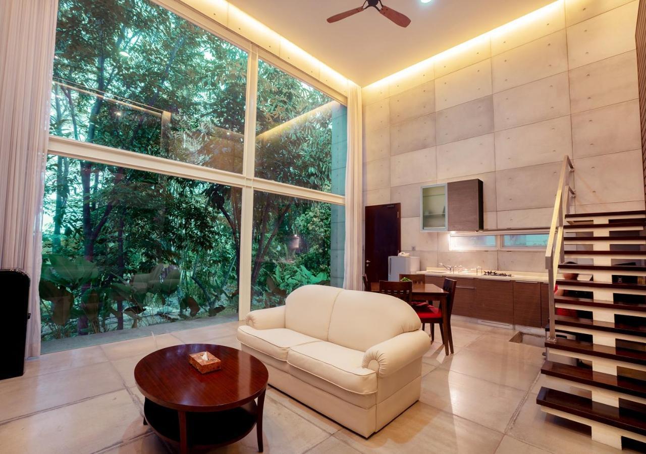 K Gallery Hotel Pasuruan Ngoại thất bức ảnh