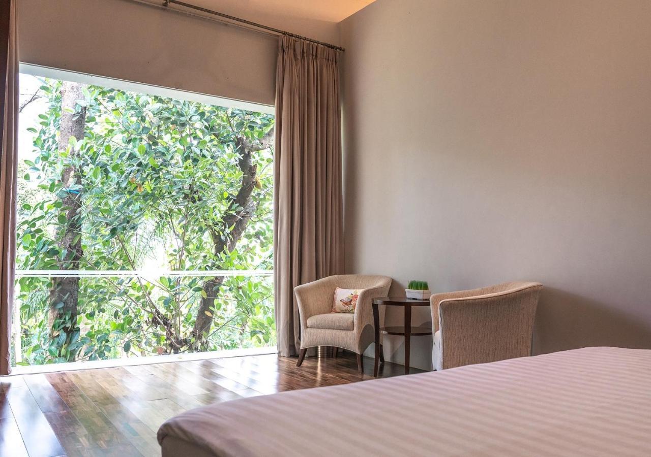 K Gallery Hotel Pasuruan Ngoại thất bức ảnh