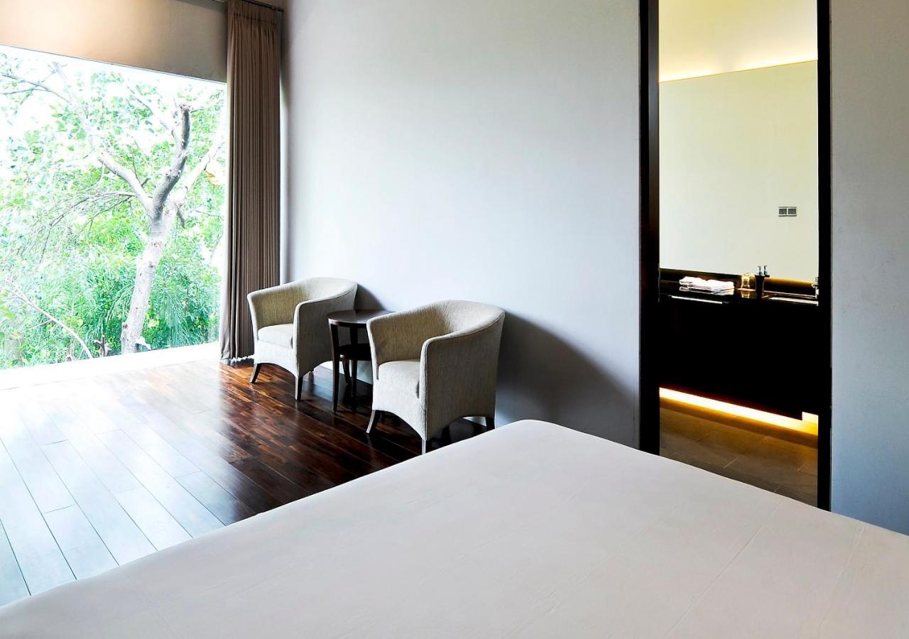 K Gallery Hotel Pasuruan Ngoại thất bức ảnh